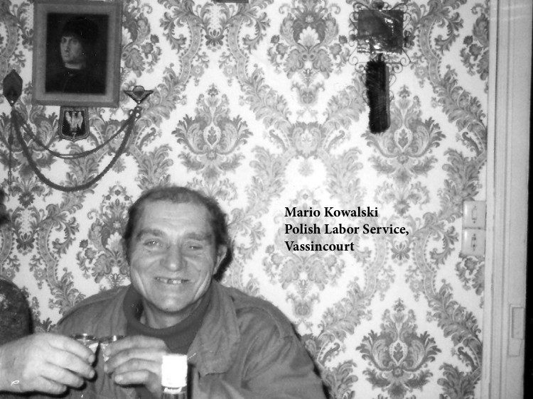 Mario Kowaski, Polish Labor Service, Vassincourt