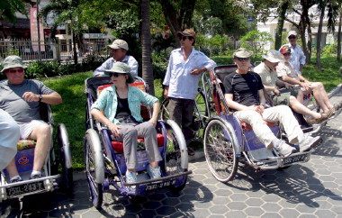 Vietnam Battlefield Tours, rickshaw tour of Hue
