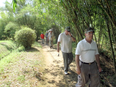 Vietnam Battlefield Tours, Artillery Village of Vinh Moc tunnec complex