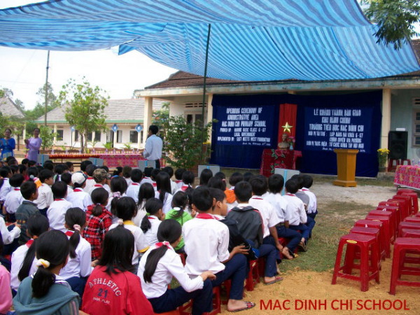 students, Mac Din Chi school