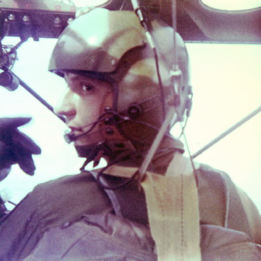 Unidentified Catkiller pilot (perhaps Doc Carpenter), photo by Tom Murray, Sundowner Mike